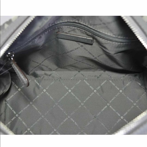 Gaby’sBags👜💕-NWT Michael Kors Large Satchel Bag - Picture 6 of 6